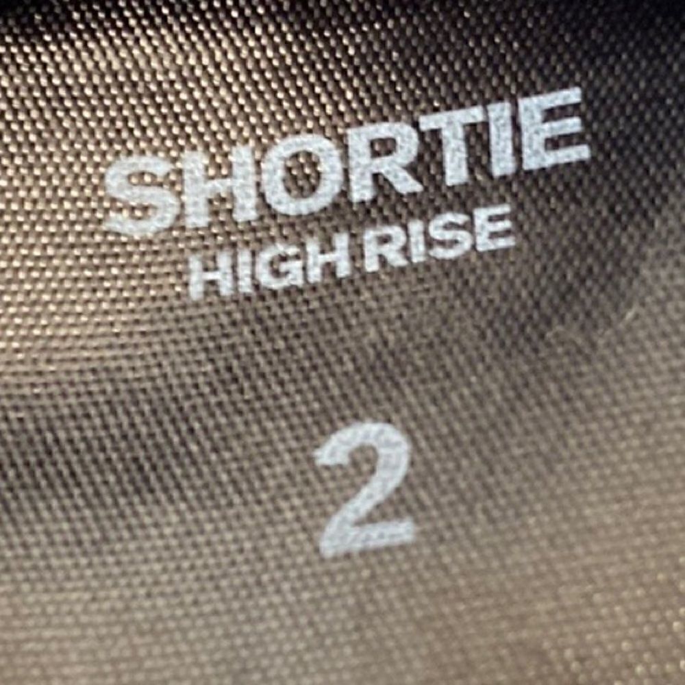 Express Jean Shorts    - Picture 4 of 4